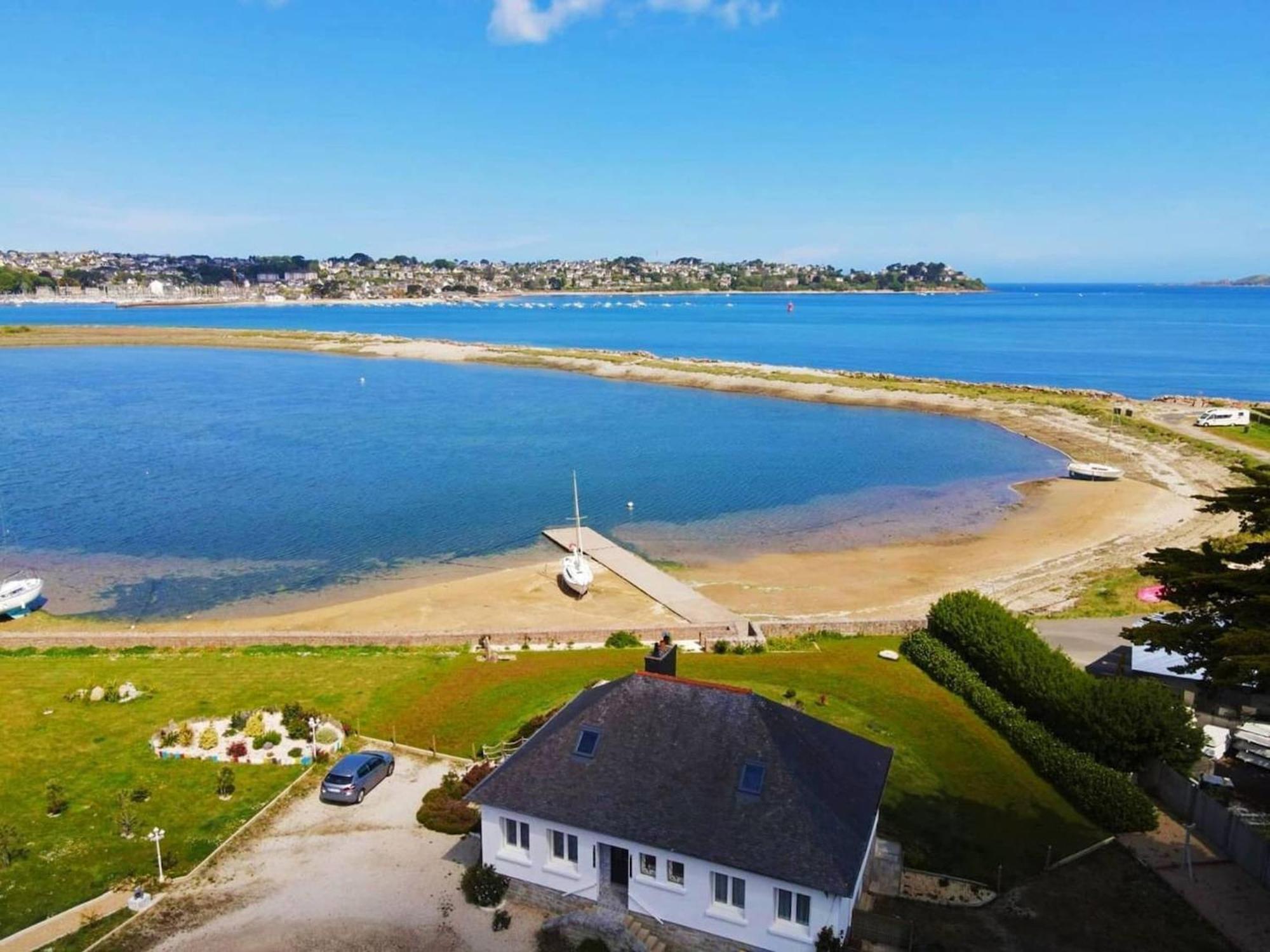 Le Lenn La Maison Du Lenn Exceptional Location Hébergement de vacances Louannec